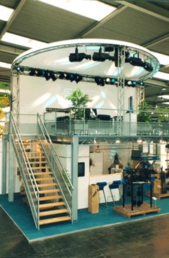 Lagerbühne in Sonderbauweise